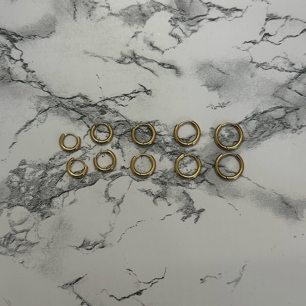 14k gold huggie hoops